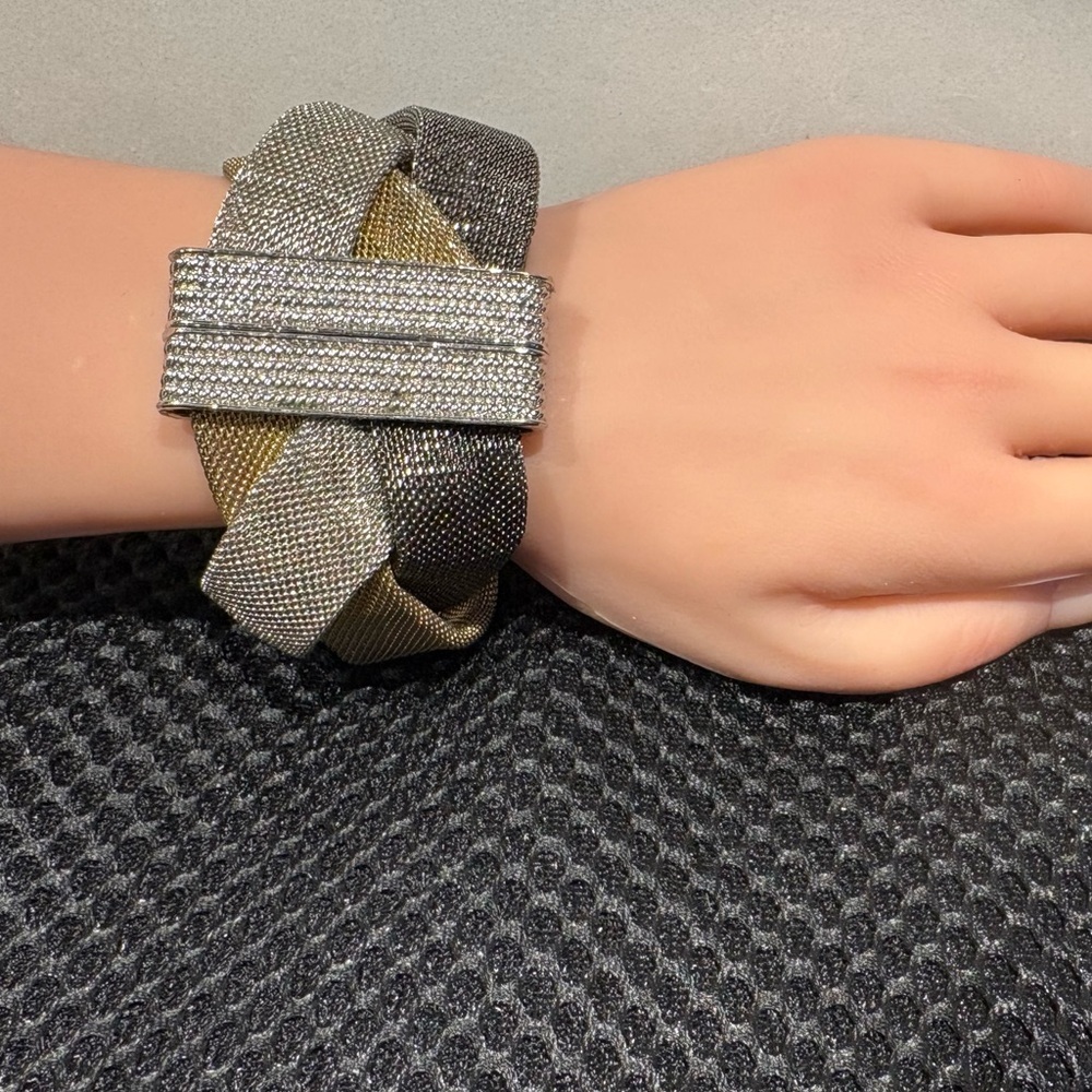 Braided Metallic Bracelet in Silver and Gold - Bracelet tressé en argent et or